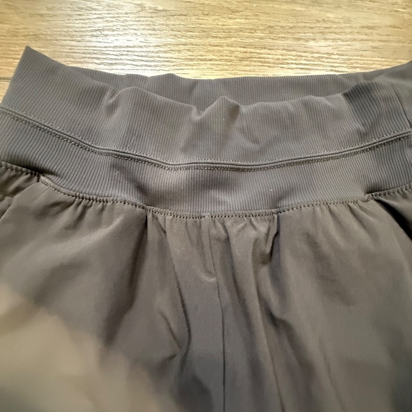 Athleta Nolita Slim Tapered Cropped Pants, Brown, Size 4, Pull-On, Lightweight - Picture 5 of 11